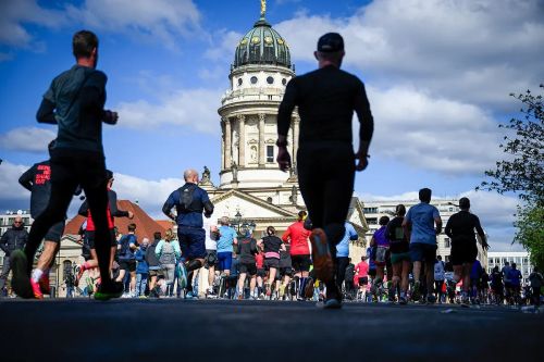 Foto offerta MEZZA MARATONA DI BERLINO | 21K, immagini dell'offerta MEZZA MARATONA DI BERLINO | 21K di Ovunque viaggi.